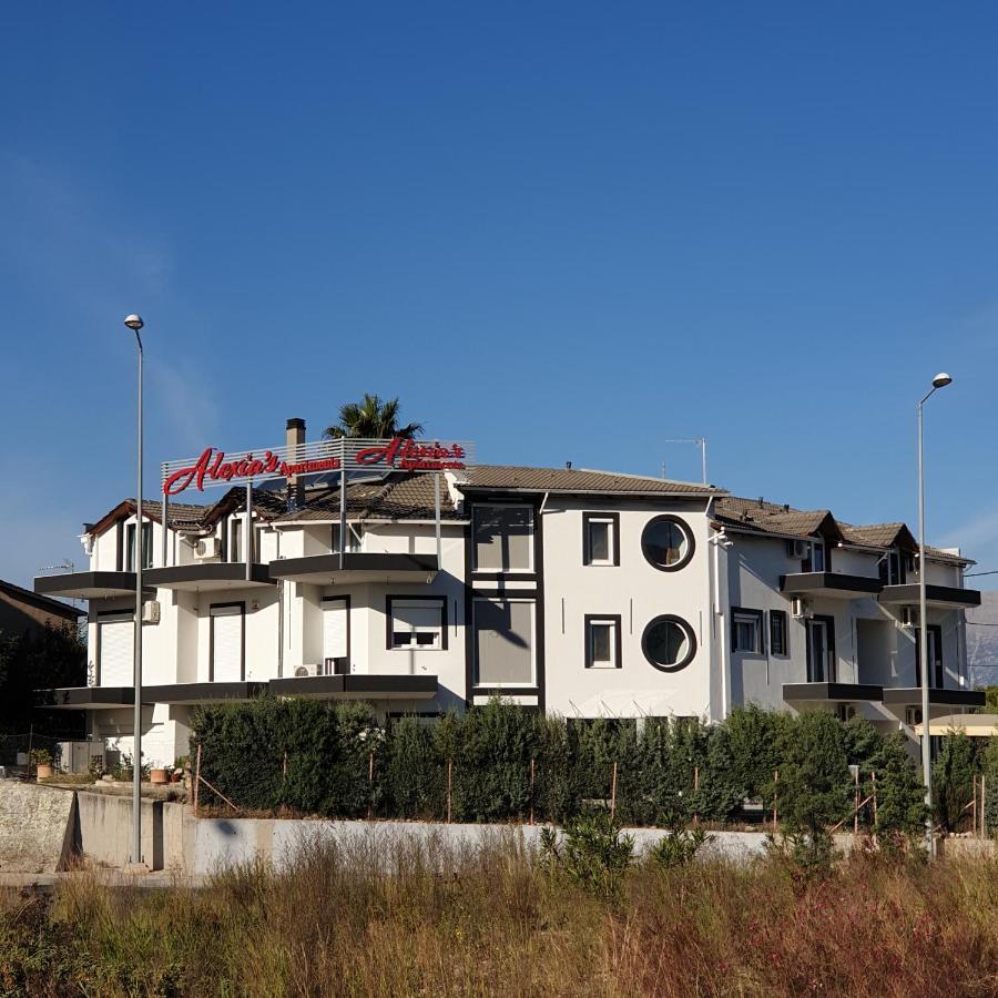 ريو Alexia'S Apartments المظهر الخارجي الصورة